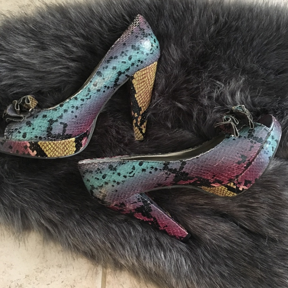 Steve Madden platform shoes